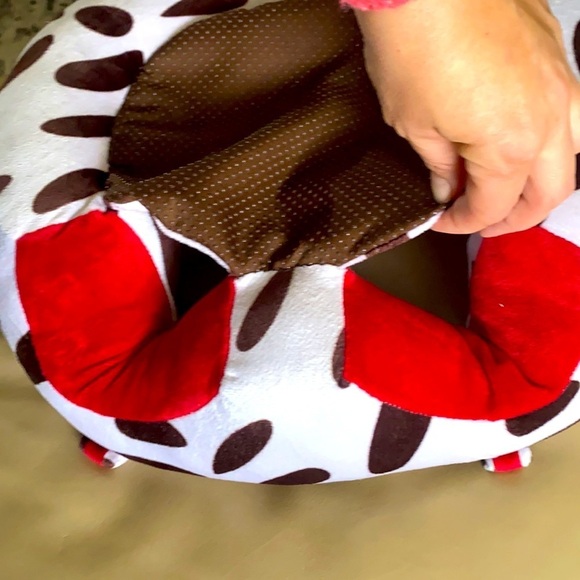 Nine Months Sober Baby Sofa Sitting Support Pillow, Cow Black and White Print - Picture 15 of 15